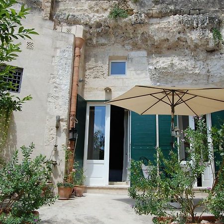 La Corte Degli Agostiniani Apartment Matera Bagian luar foto